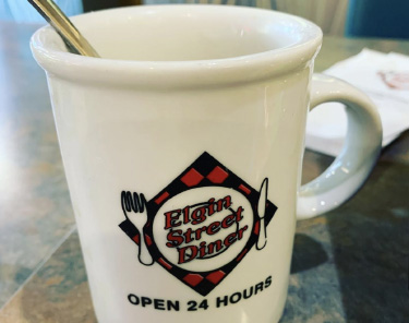 Where to Eat In Ottawa - Elgin Street Diner