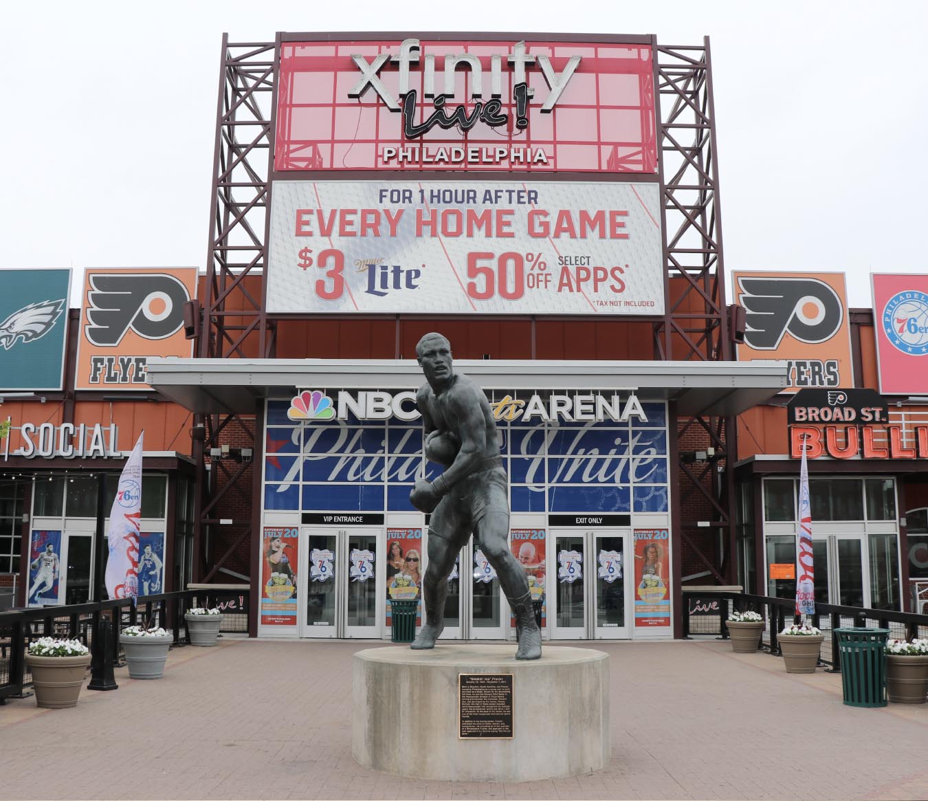 Where to Eat In Philadelphia - XFinity Live!