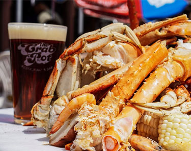Where To Eat In Seattle - The Crab Pot Restaurant & Bar