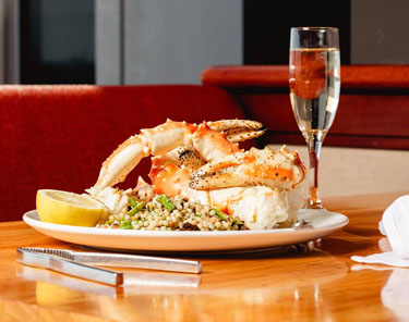 Where To Eat In Seattle - Cutters Crabhouse 