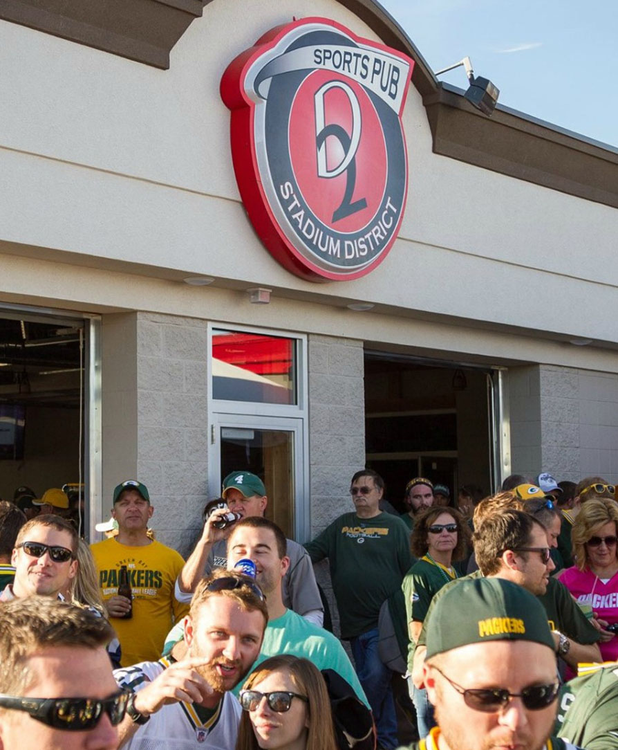 Green Bay - D2 Sports Pub Stadium District