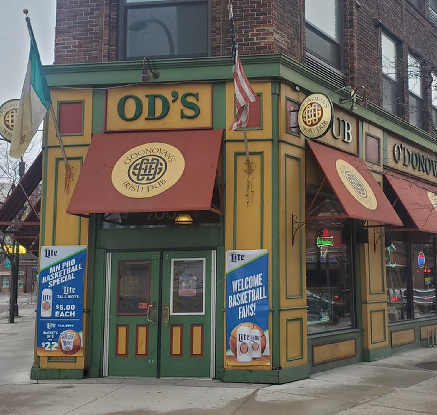 Where to Eat In Minnesota - O'Donovan's Irish Pub