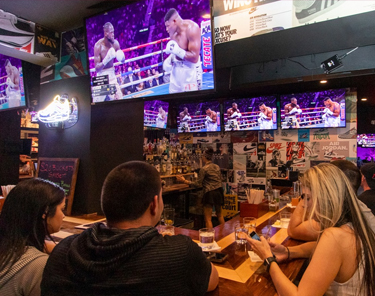 Where To Eat In Miami -Grails Sports Bar
