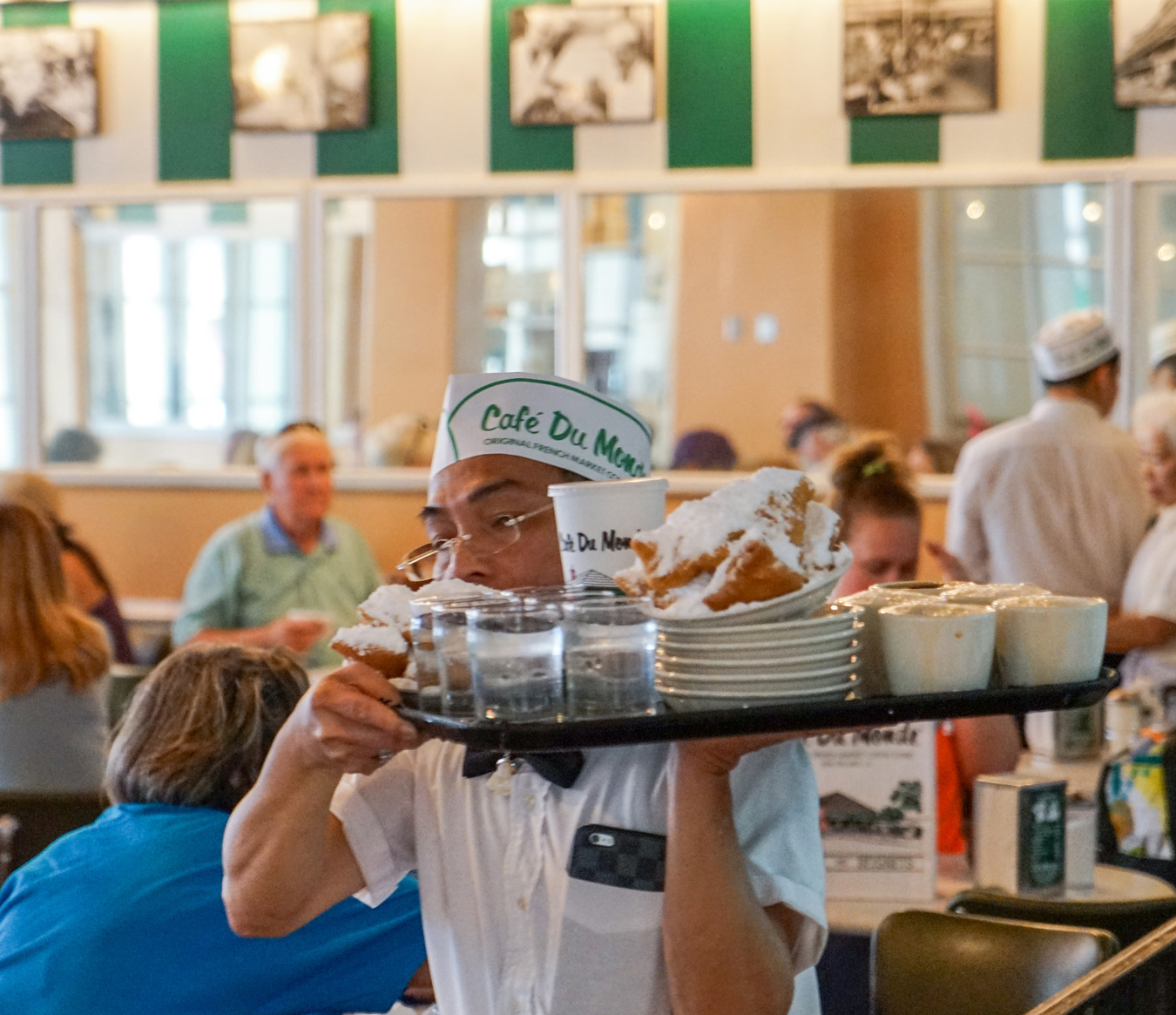 Where to Eat In New Orleans - Cafe Du Monde