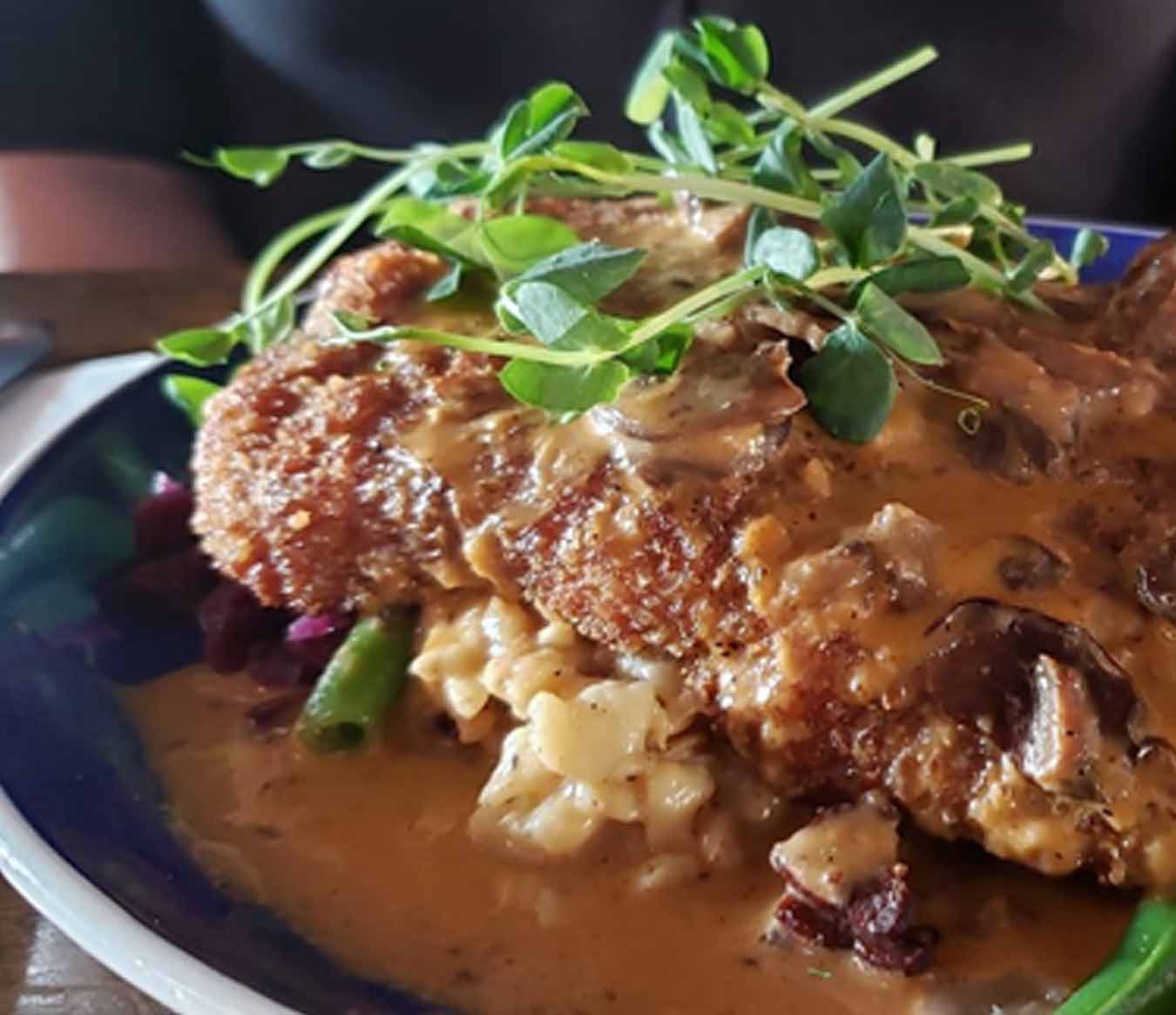 Where to Eat In Ottawa - Central Bierhaus