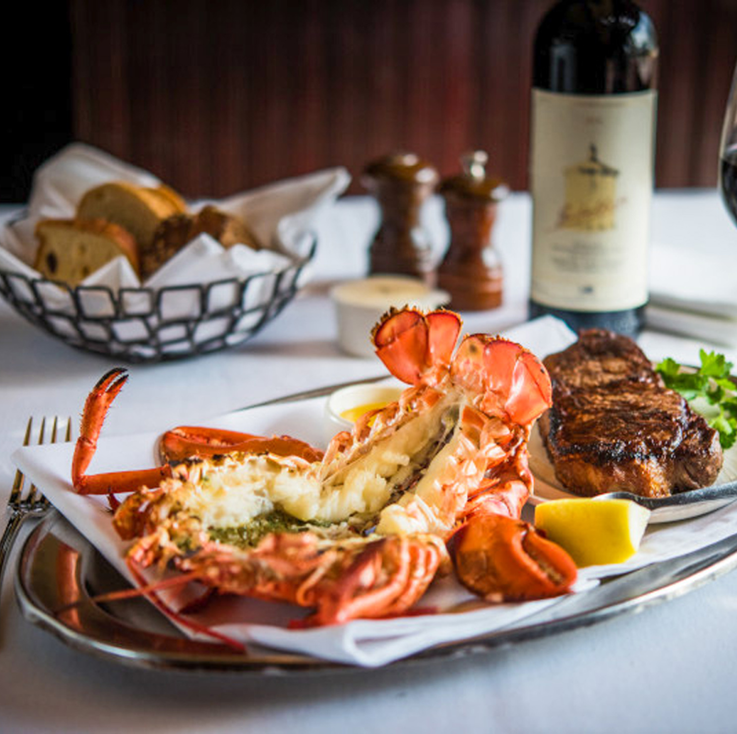 Where to eat in Nashville - The Palm Restaurant