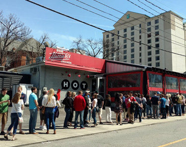 Where to Eat In Nashville - Hattie B's Hot Chicken