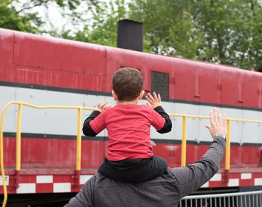 Things to Do in Green Bay - National Railroad Museum