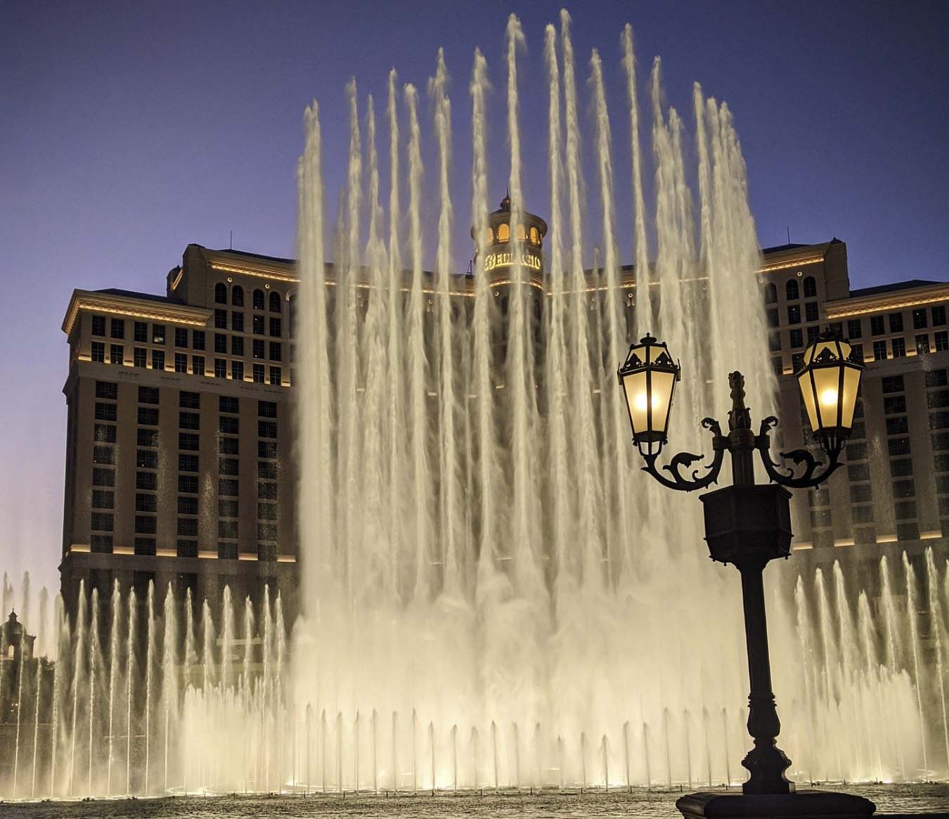 Things to do in Las Vegas - Fountains of Bellagio