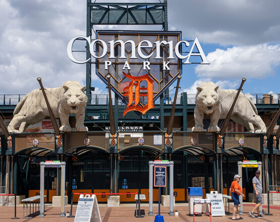 detroit tigers bus trips