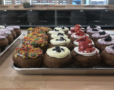 Where to Eat In Daytona Beach - Donnies Donuts